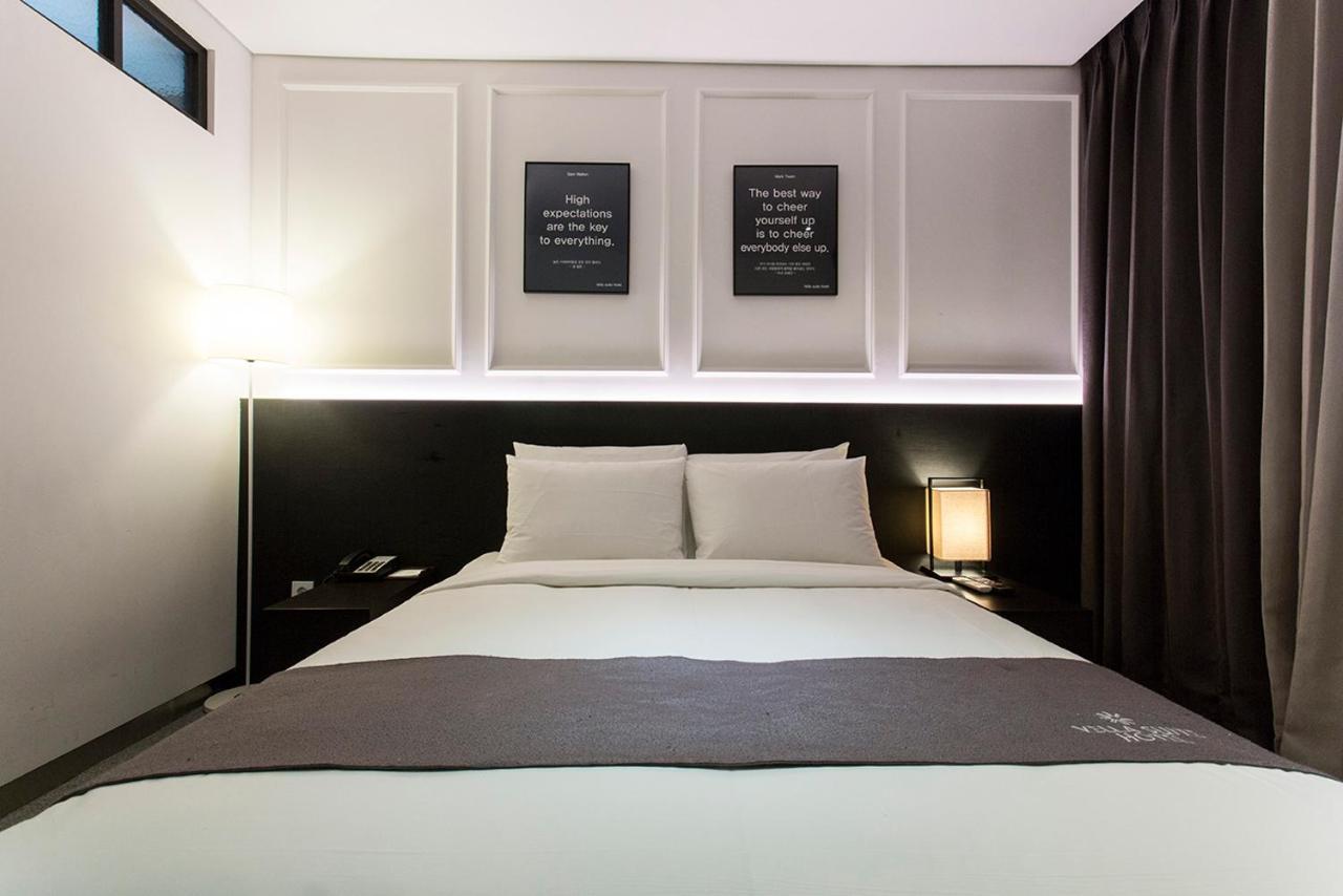 Vella Suite Hotel Сувон Екстериор снимка